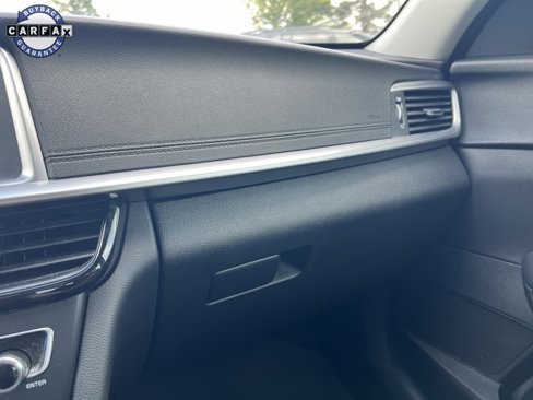 Used 2020 Kia Optima SE image 19