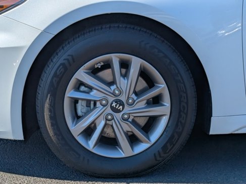 Used 2020 Kia Optima LX image 34