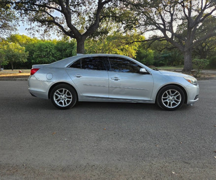 Used 2016 Chevrolet Malibu LT w/ Power Convenience Package image 5