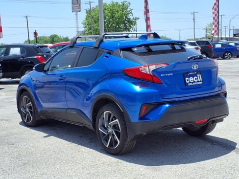 Used 2022 Toyota C-HR Limited image 15