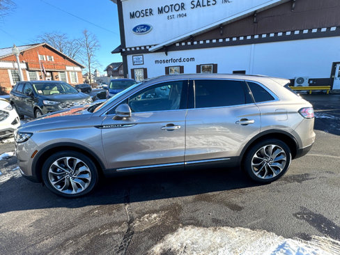 Used 2021 Lincoln Nautilus Reserve image 2