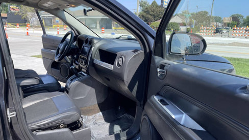 Used 2014 Jeep Compass Latitude w/ Sun/Sound Group image 16