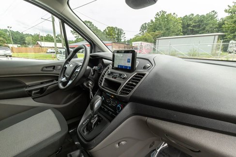 Used 2023 Ford Transit Connect XL image 29