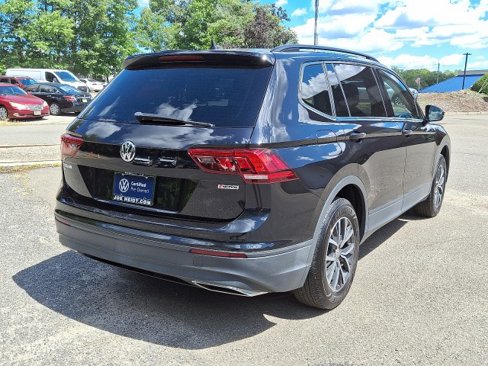 Used 2019 Volkswagen Tiguan SE w/ Panoramic Sunroof Package image 10