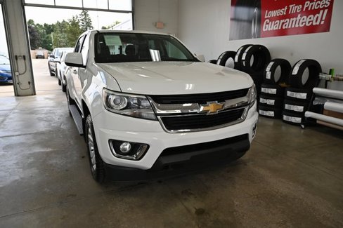 Used 2020 Chevrolet Colorado LT w/ Luxury Package image 3