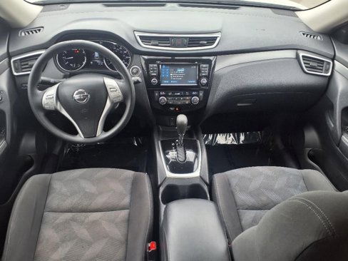 Used 2016 Nissan Rogue SV w/ SV Premium Package image 9