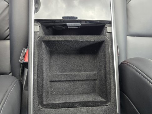 Used 2018 Tesla Model 3 Long Range image 41