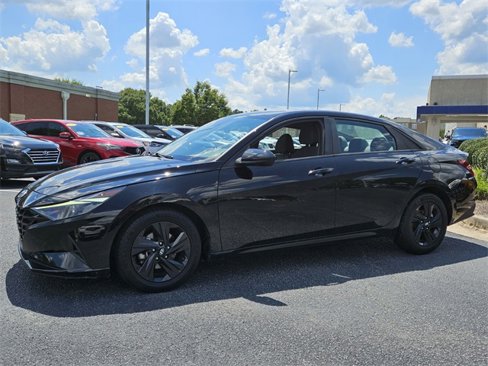 Used 2021 Hyundai Elantra SEL image 3