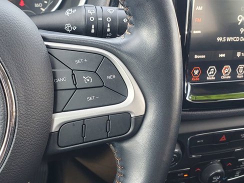 Used 2020 Jeep Compass Limited image 18