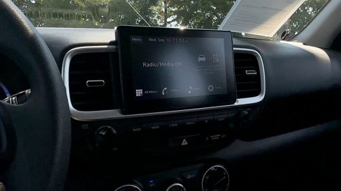Certified 2024 Hyundai Venue SE image 28