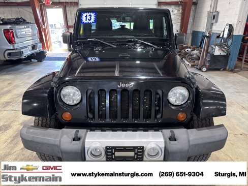 Used 2013 Jeep Wrangler Unlimited Sahara w/ Connectivity Group image 7