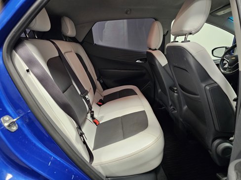 Used 2017 Chevrolet Bolt Premier w/ Driver Confidence II Package image 14