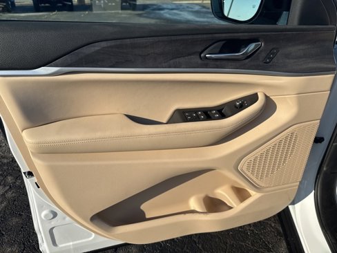 New 2025 Jeep Grand Cherokee Limited image 17