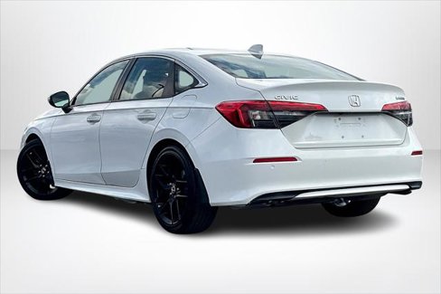 Used 2022 Honda Civic Touring image 4