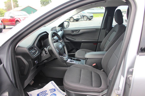 Used 2023 Ford Escape AWD image 7