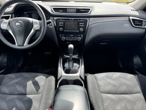 Used 2015 Nissan Rogue SV image 9
