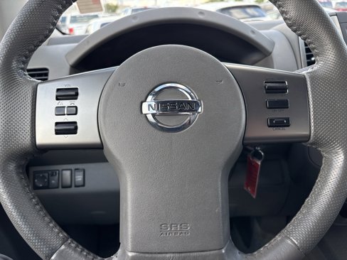 Used 2012 Nissan Frontier SL image 20