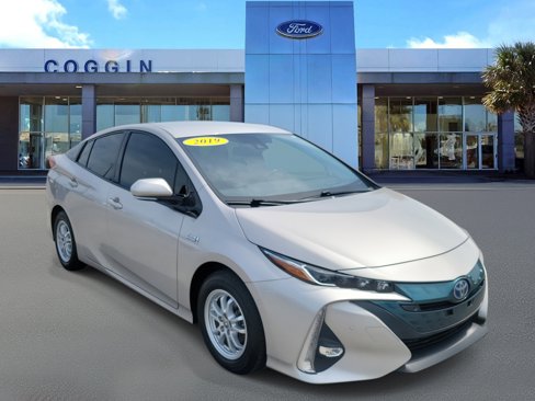 Used 2019 Toyota Prius Prime Advanced image 4