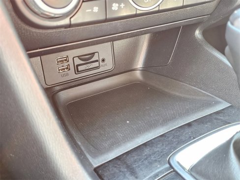 Used 2018 MAZDA MAZDA3 Touring image 30