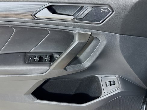 Used 2022 Volkswagen Tiguan SEL R-Line image 16