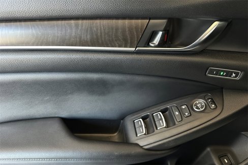 Used 2021 Honda Accord EX-L image 10