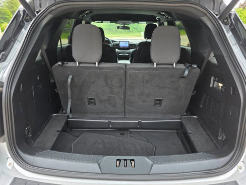 Used 2020 Ford Explorer XLT image 26