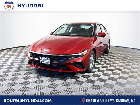 New 2025 Hyundai Elantra SE image 1
