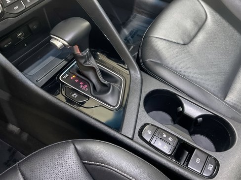 Used 2020 Kia Niro EX Premium image 21