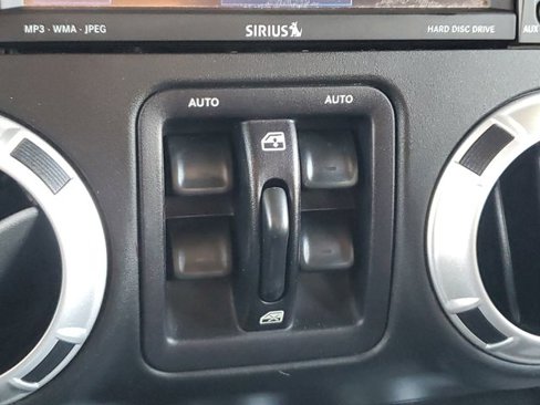 Used 2015 Jeep Wrangler Unlimited Sahara w/ Dual Top Group image 29