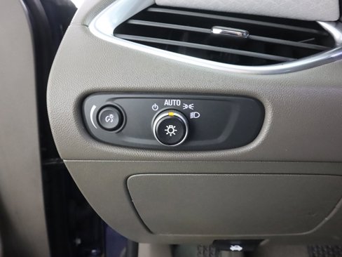 Used 2020 Chevrolet Malibu LT image 35