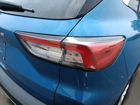 Used 2020 Ford Escape SE image 13