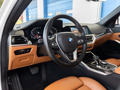 Used 2021 BMW 330i Sedan image 18