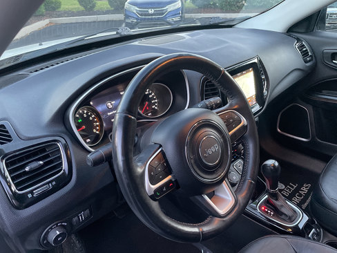 Used 2017 Jeep Compass Limited w/ Navigation Group image 28