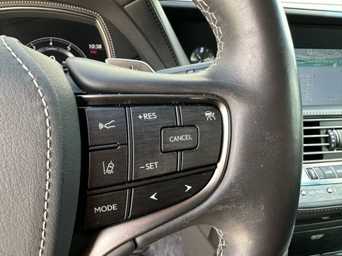 Used 2018 Lexus LS 500 image 15