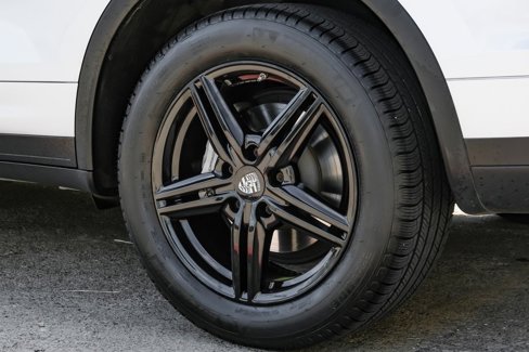 Used 2016 Porsche Cayenne S image 60