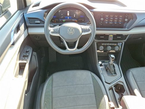 Used 2023 Volkswagen Taos SE image 12