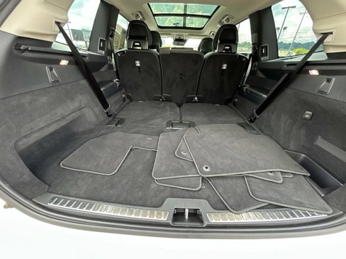 Used 2021 Volvo XC90 T6 Momentum w/ Climate Package image 17