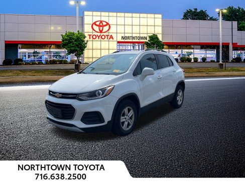 Used 2020 Chevrolet Trax LT w/ LT Convenience Package image 1