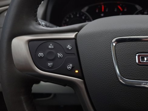 Used 2019 GMC Terrain Denali w/ Advanced Safety Package image 23