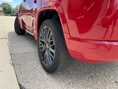 Used 2022 Jeep Compass Limited w/ (RED) Package image 18