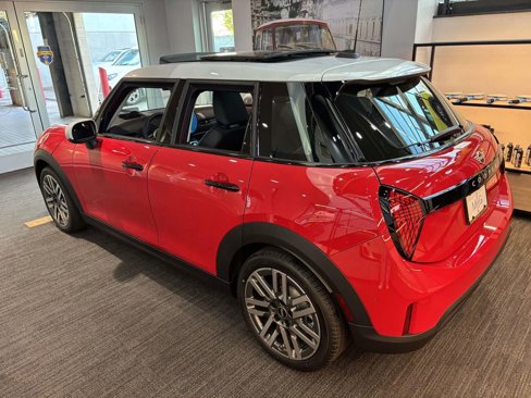 New 2026 MINI Cooper 4-Door Hardtop image 5