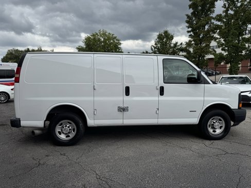 Used 2008 Chevrolet Express 3500 image 10
