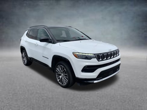 Used 2023 Jeep Compass Limited w/ Elite Group image 2
