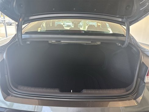 Used 2024 Hyundai Elantra SEL image 15