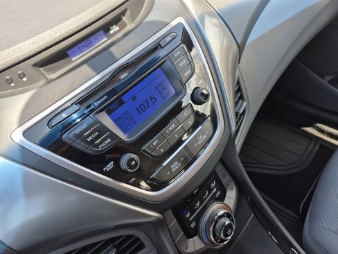 Used 2013 Hyundai Elantra GLS w/ Preferred Pkg image 13