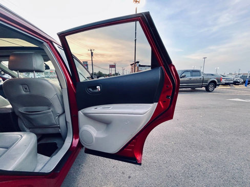 Used 2012 Nissan Rogue SL image 29