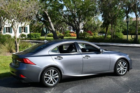 Used 2018 Lexus IS 300 image 6