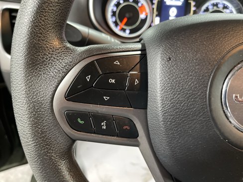 Used 2020 Jeep Cherokee Latitude image 17