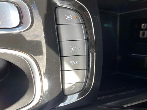 Used 2023 Buick Envision Preferred image 32