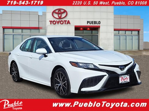 Used 2023 Toyota Camry SE image 1